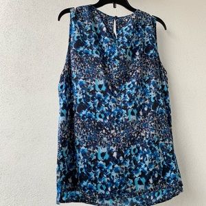 Tahari blue pattern silk blouse 💙